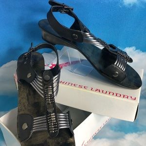SOLD ‼️Black Gray Gladiator Sandals Low Heel Vicky